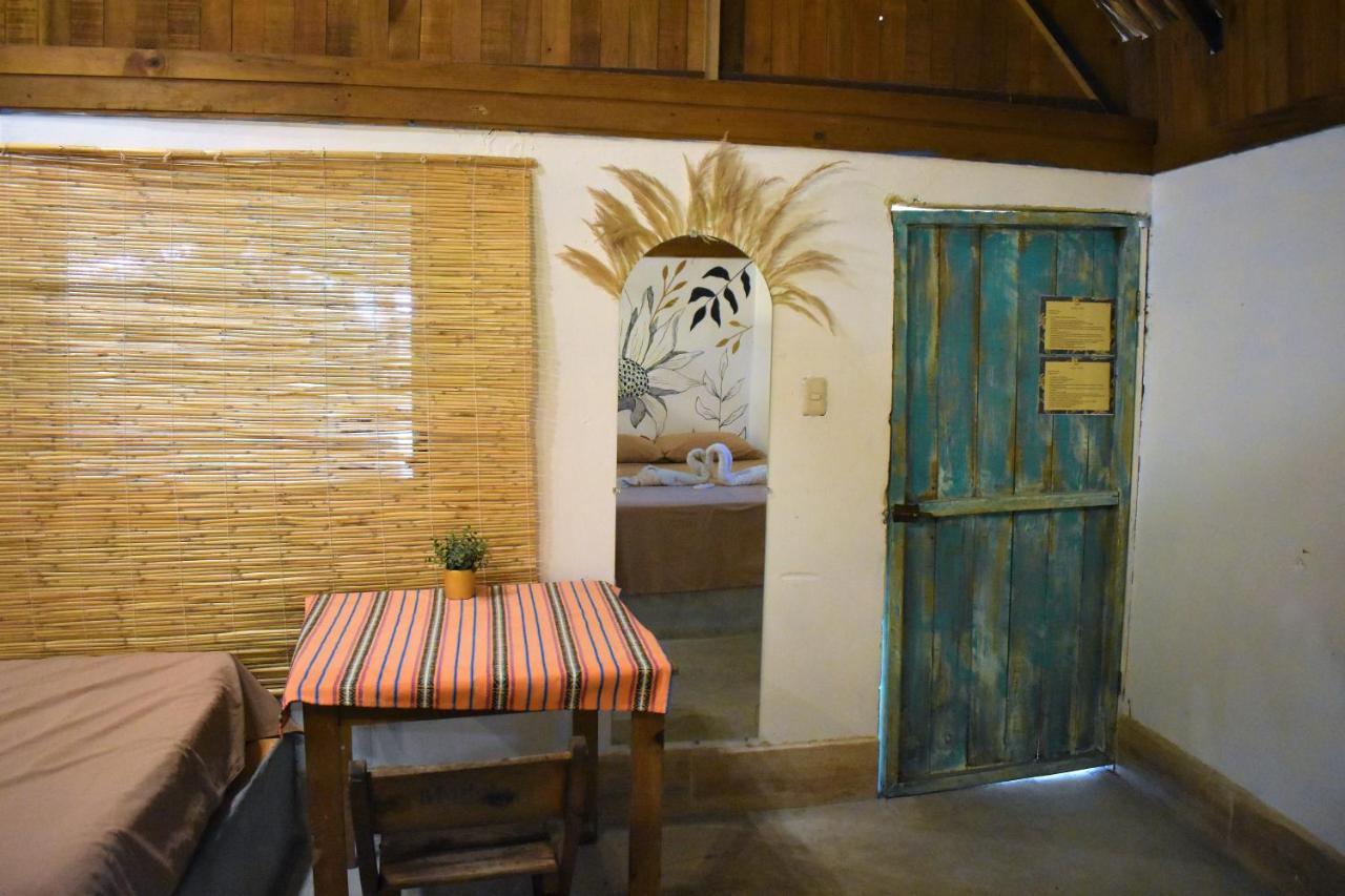 מונטריסיו Hotel El Delfin מראה חיצוני תמונה