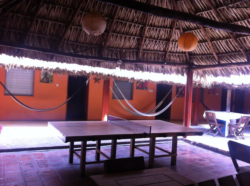 מונטריסיו Hotel El Delfin מראה חיצוני תמונה