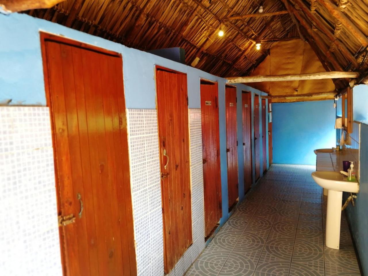 מונטריסיו Hotel El Delfin מראה חיצוני תמונה